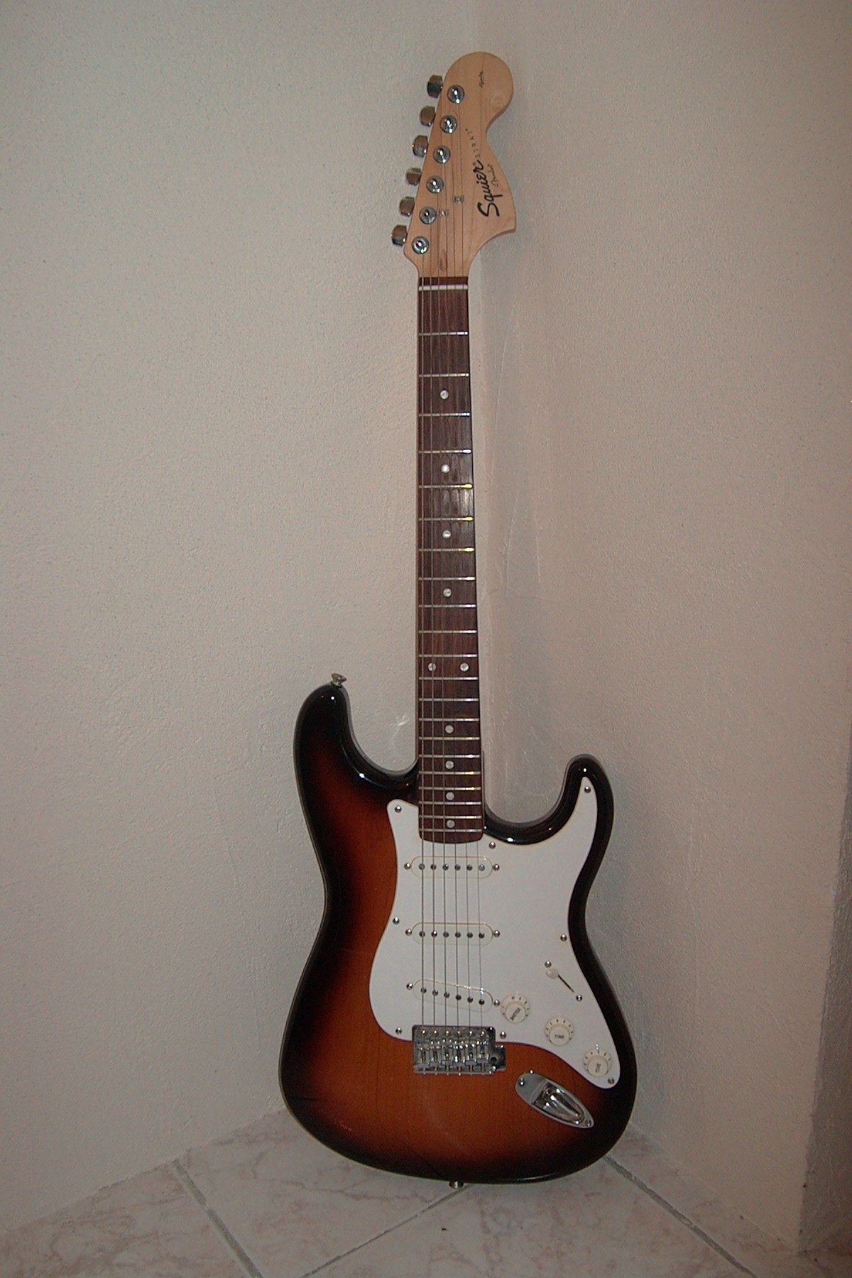 Guitare électrique Squier Strat by Fender